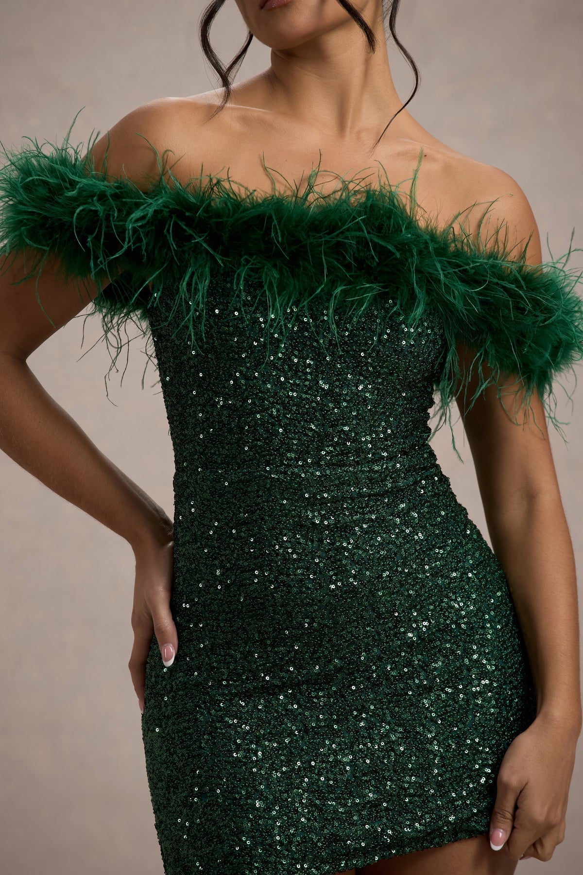 Savrani™ | Abito in paillettes con piume