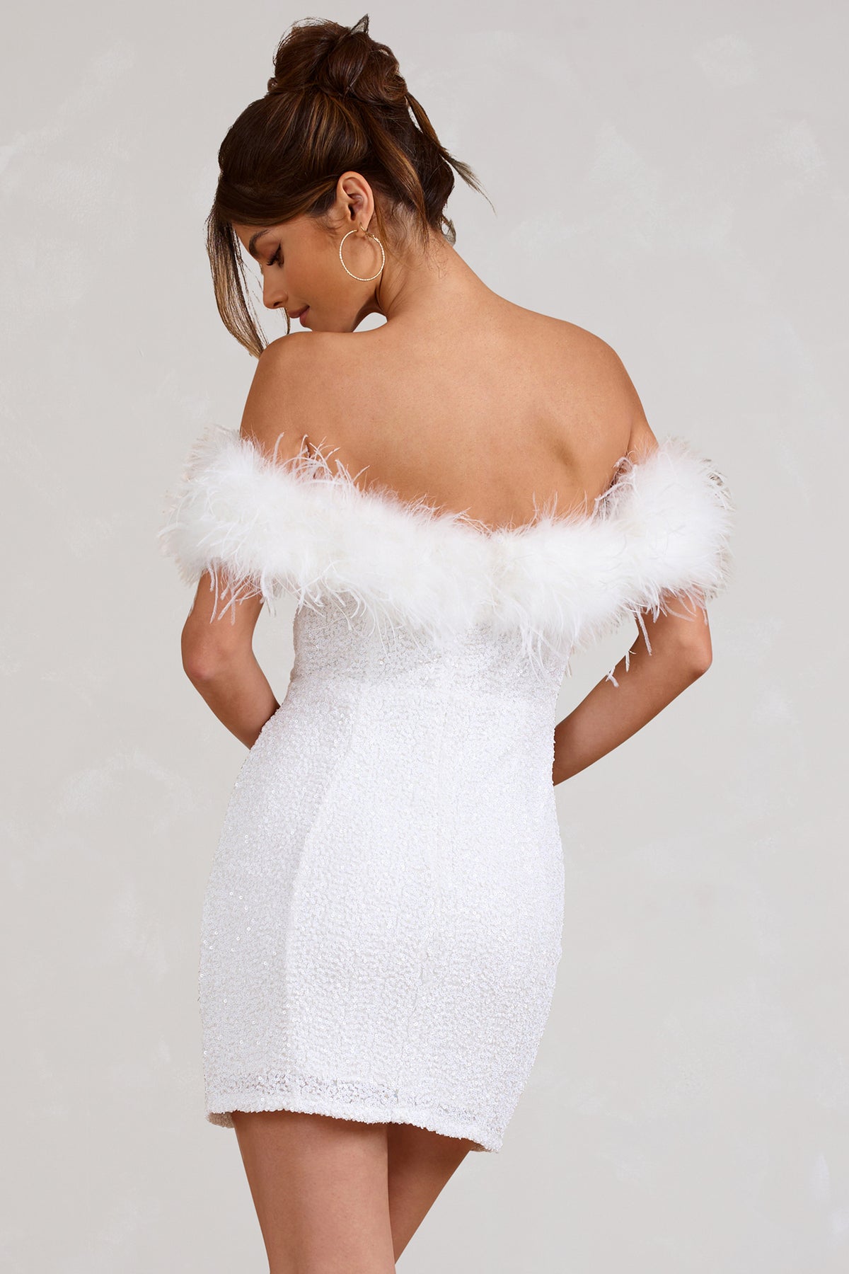 Savrani™ | Abito in paillettes con piume