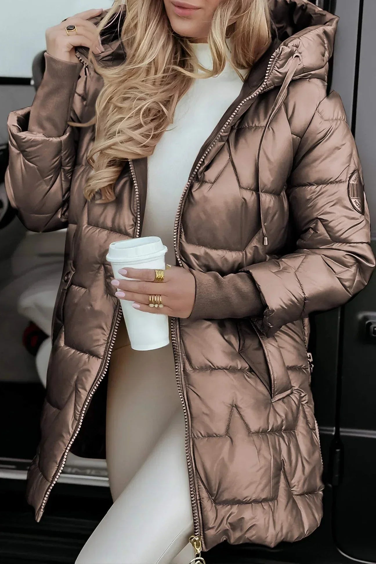 Savrani™ | Cappotto invernale elegante con cappuccio e imbottitura